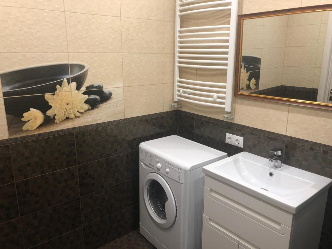 Gil Apartments, 38 Prospect Svobody Oezjhorod Buitenkant foto